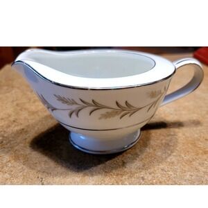 Noritake China Glendon 5423 Creamer Pitcher White Silver Wheat Japan‎ Vintage